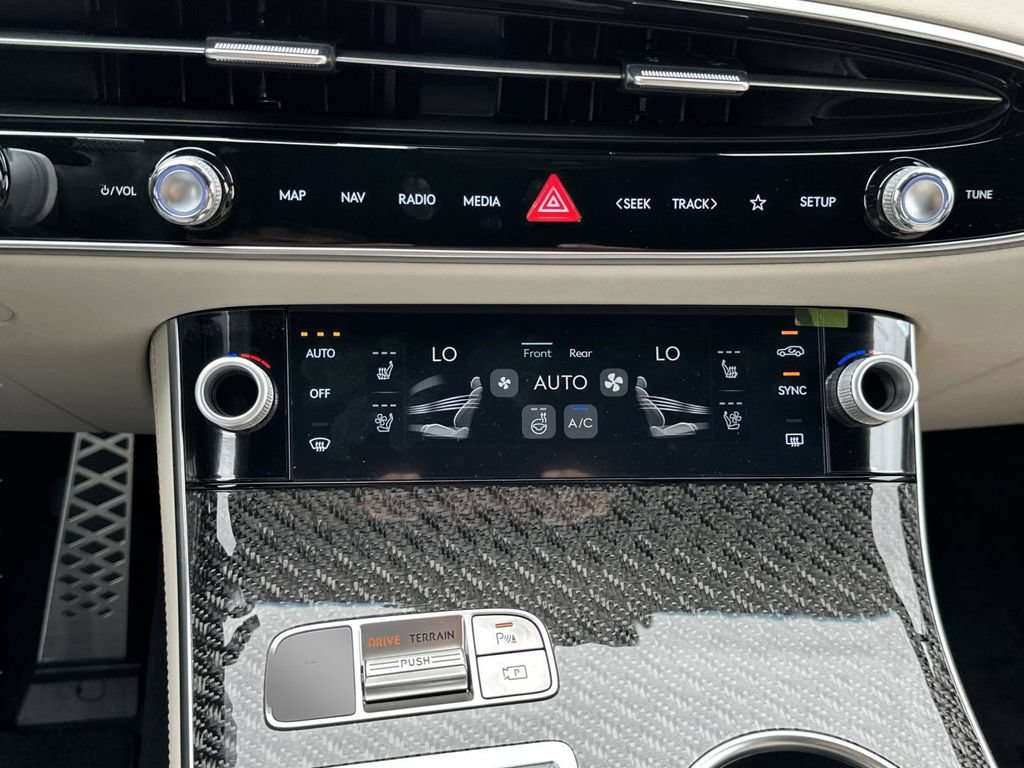 New 2026 Genesis GV70 3.5T Sport Prestige AWD/4WD image 19