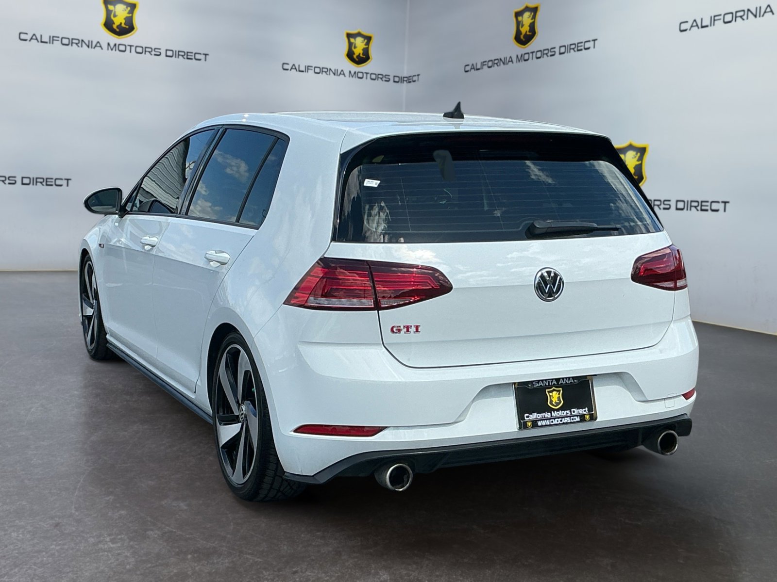 Used 2019 Volkswagen GTI SE w/ SE Experience Package FWD image 7