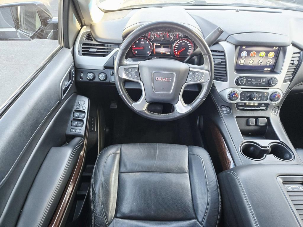 Used 2015 GMC Yukon SLT w/ HD Trailering Package image 11