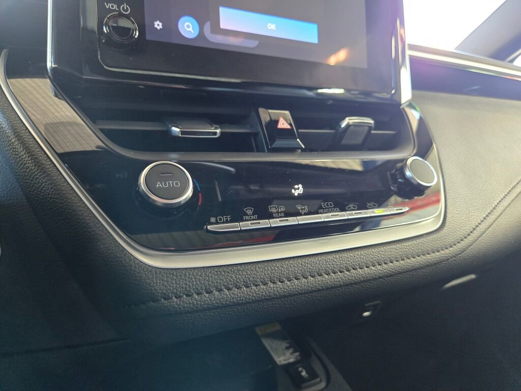 Used 2024 Toyota Corolla XSE image 17