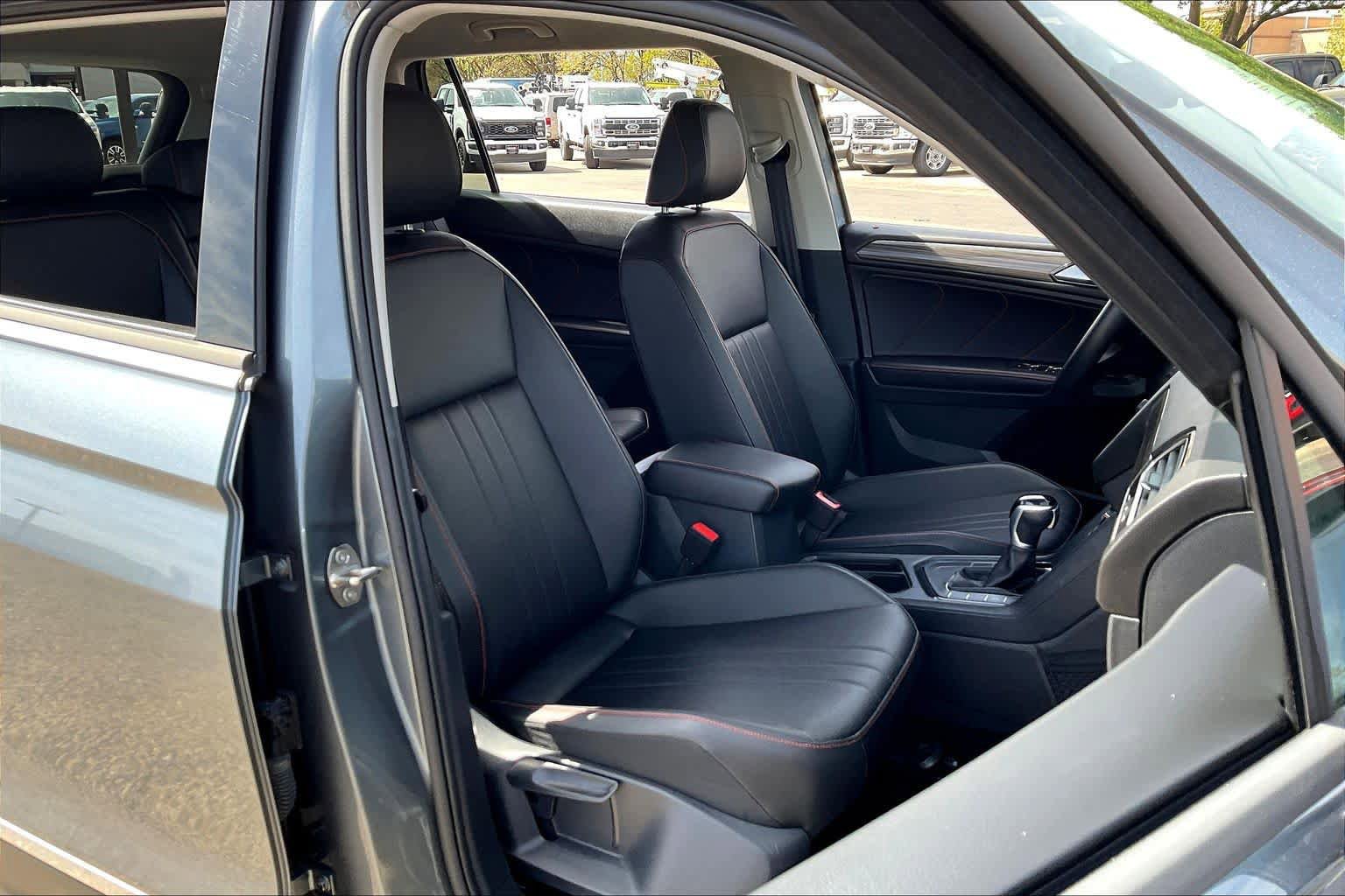 Used 2024 Volkswagen Tiguan Wolfsburg Edition FWD image 9