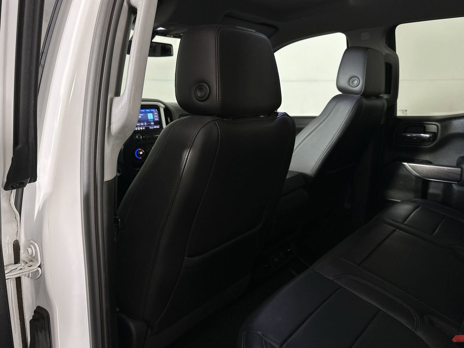 Used 2020 Chevrolet Silverado 1500 LTZ image 28