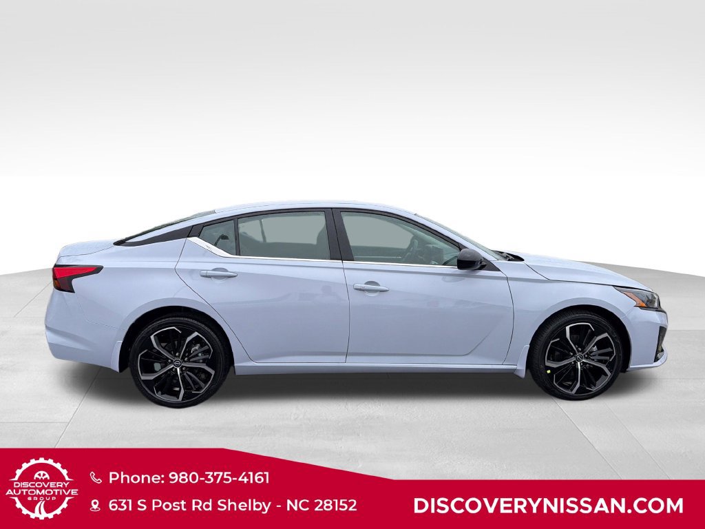 New 2026 Nissan Altima 2.5 SR AWD/4WD image 5