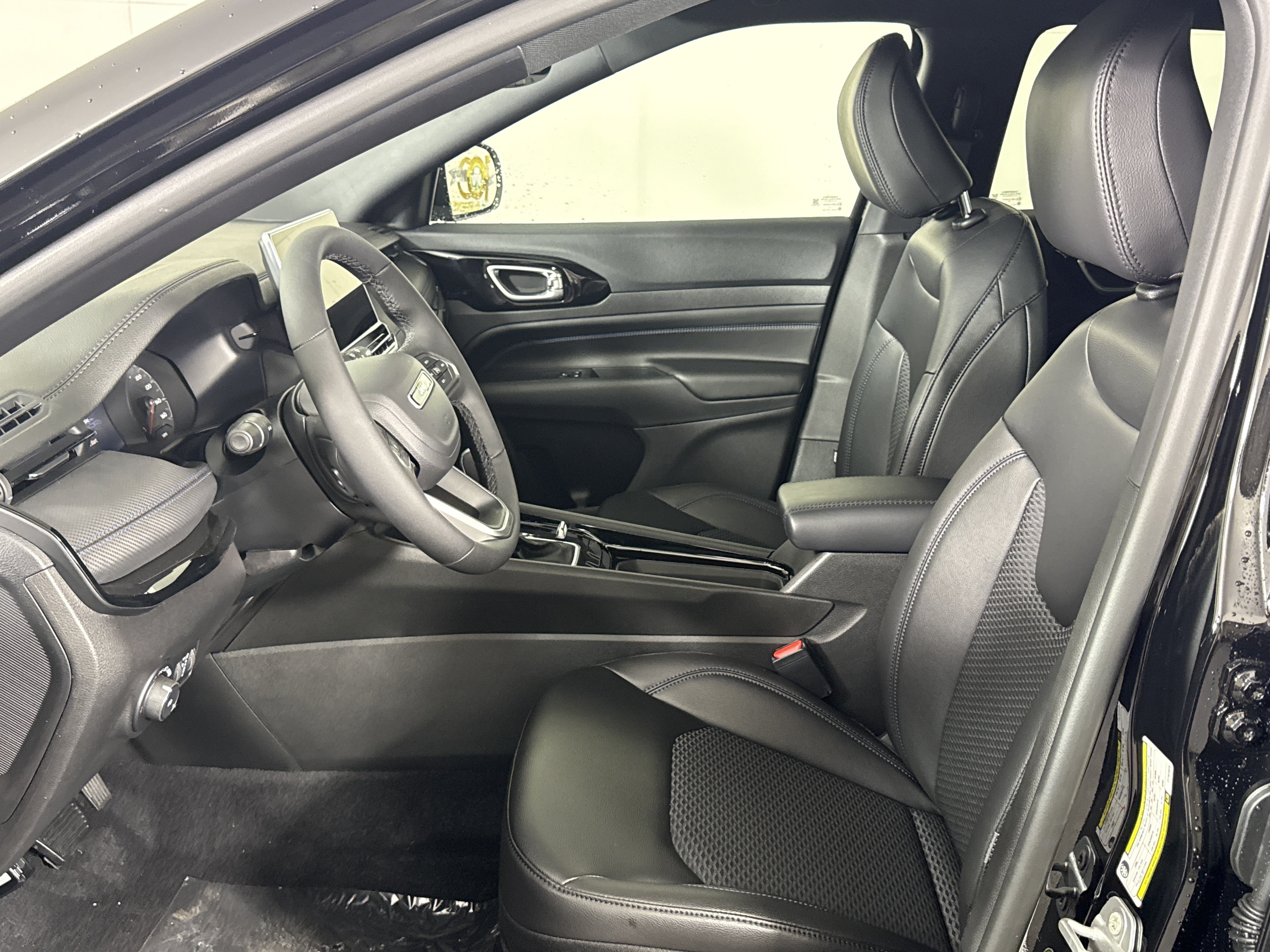New 2026 Jeep Compass Latitude AWD/4WD image 12