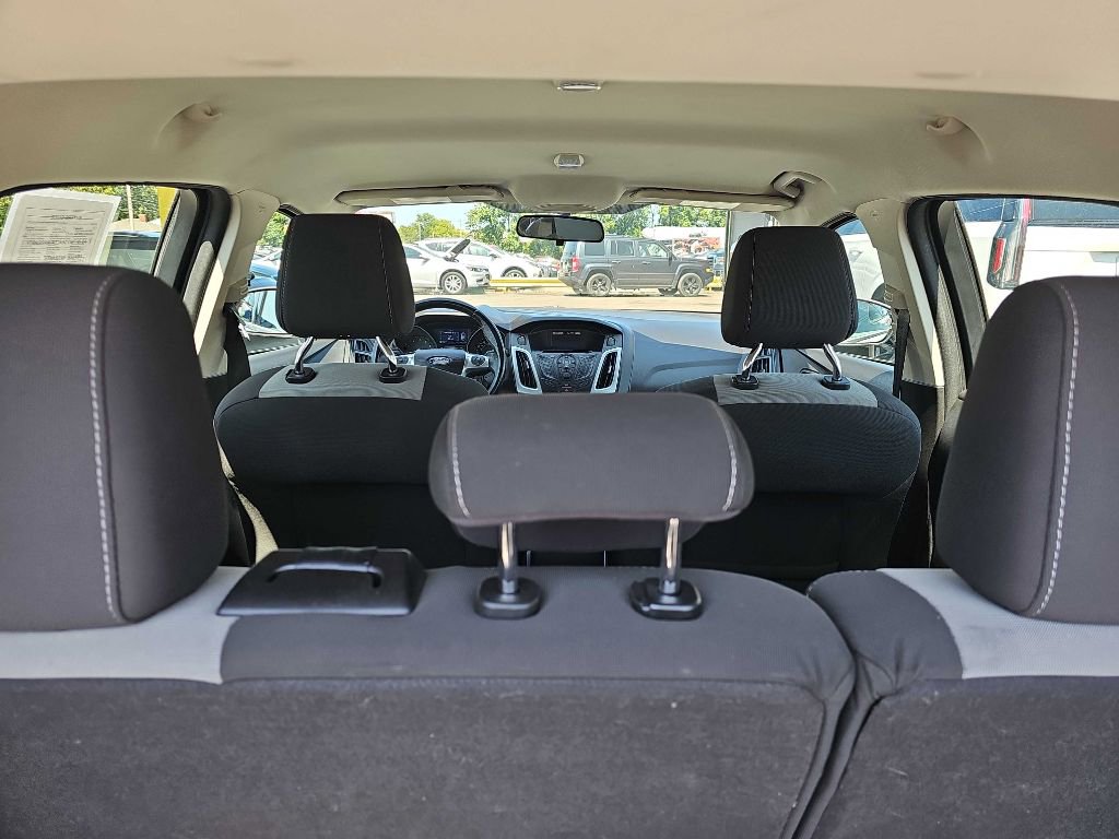 Used 2012 Ford Focus SE image 44