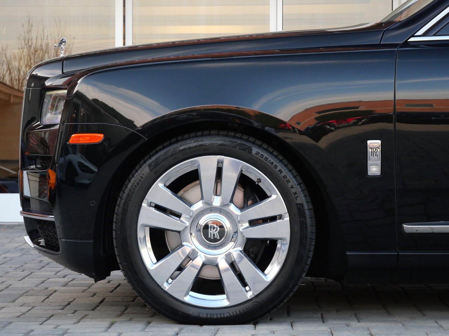 Used 2019 Rolls-Royce Cullinan image 12