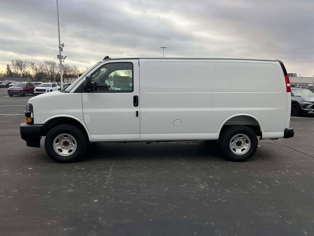 New 2025 Chevrolet Express 2500 w/ Driver Convenience Package video 2