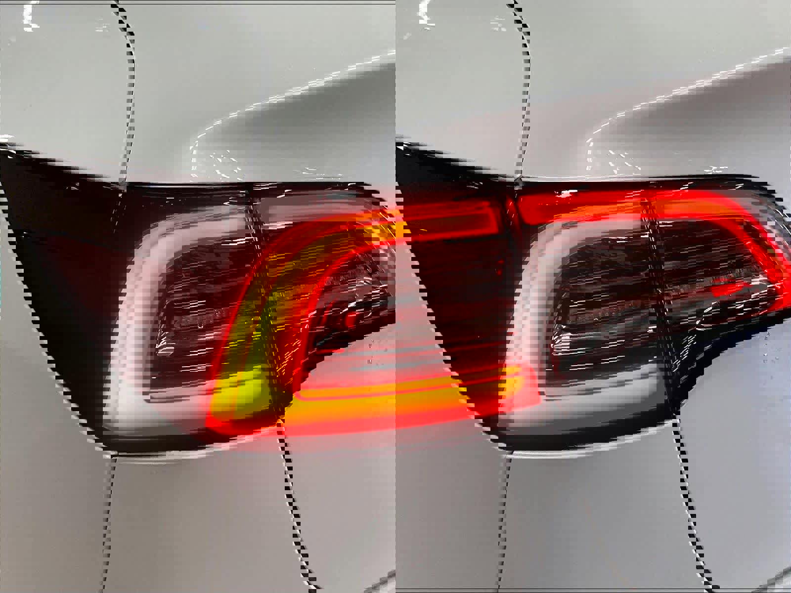 Used 2020 Tesla Model 3 Standard Range image 30