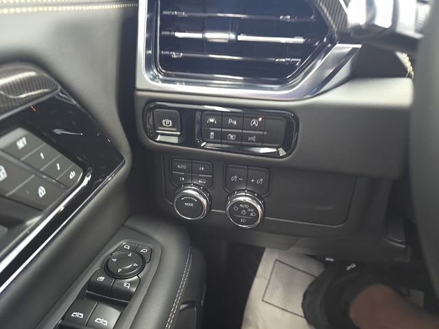 Certified 2025 GMC Yukon Elevation w/ LPO, Yukon Black Package image 20