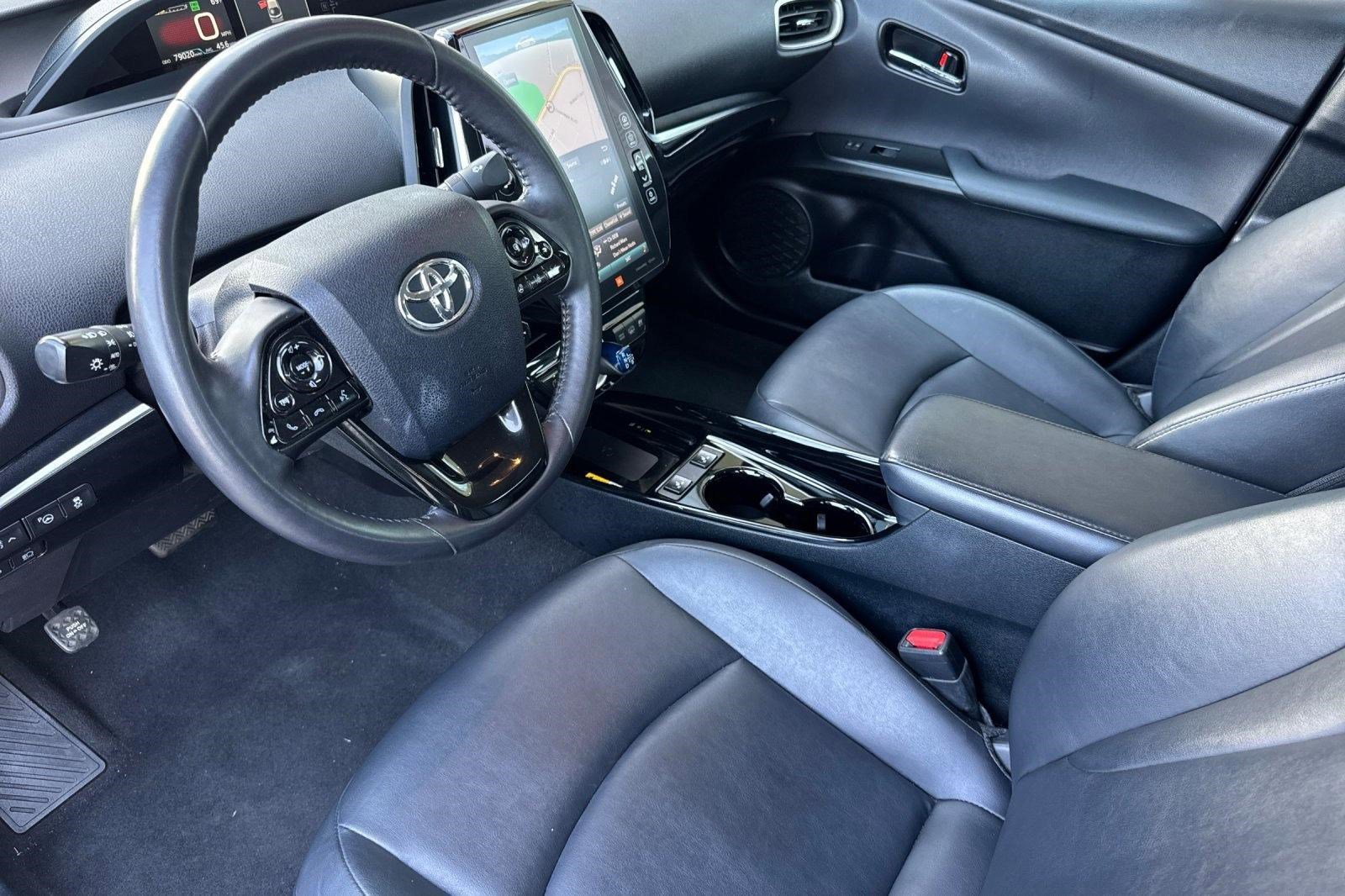 Used 2020 Toyota Prius Prime Limited w/ Carpet Mat Package FWD image 4