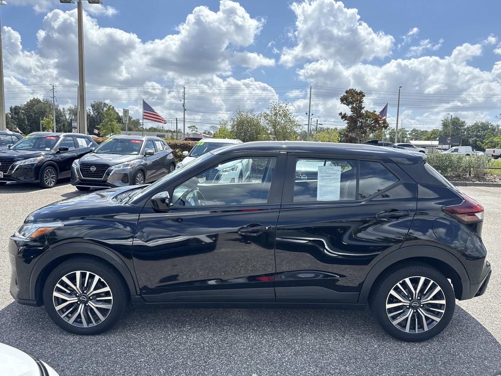 Certified 2023 Nissan Kicks SV image 7