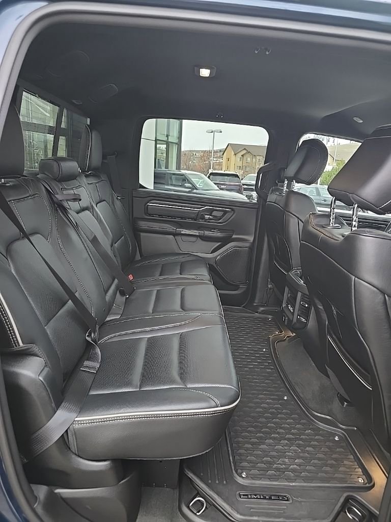Used 2022 RAM 1500 Limited w/ Body-Colour Bumper Group image 11