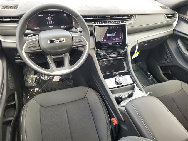 New 2025 Jeep Grand Cherokee Laredo X image 9