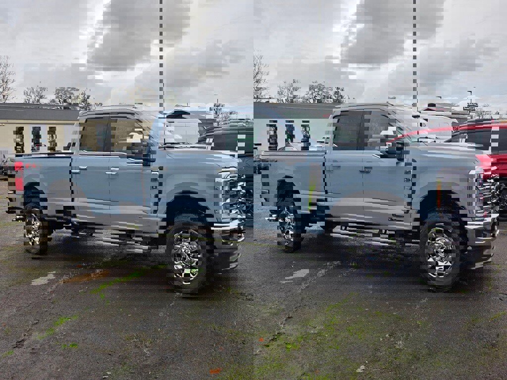 New 2026 Ford F350 Lariat w/ Chrome Package image 3