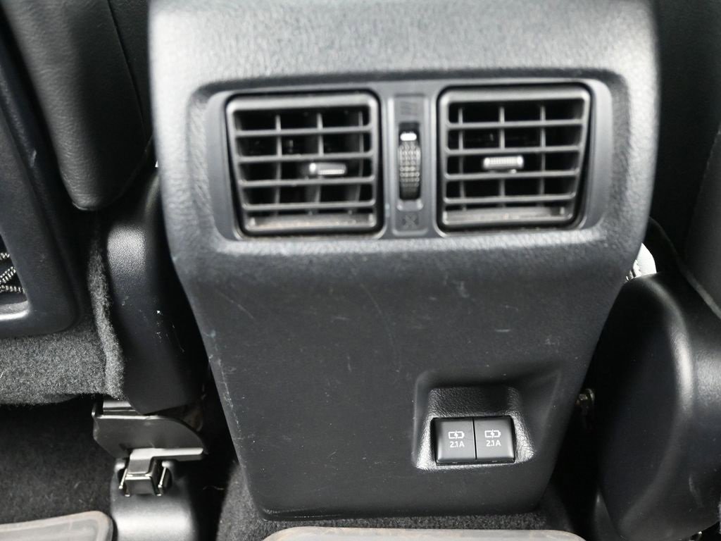 Used 2022 Toyota 4Runner Limited image 16