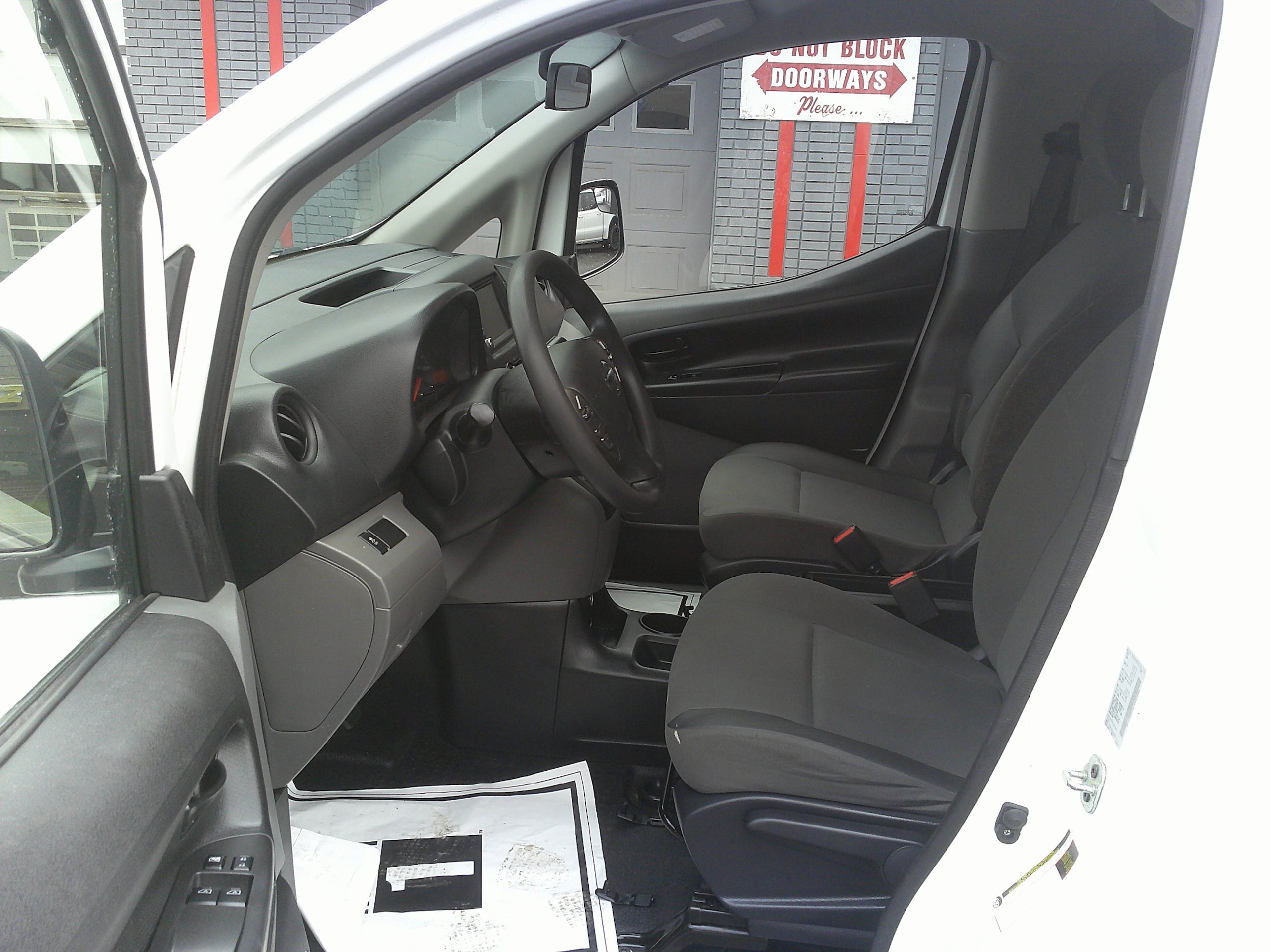 Used 2020 Nissan NV200 S w/ Sliding Glass Door Package FWD image 12