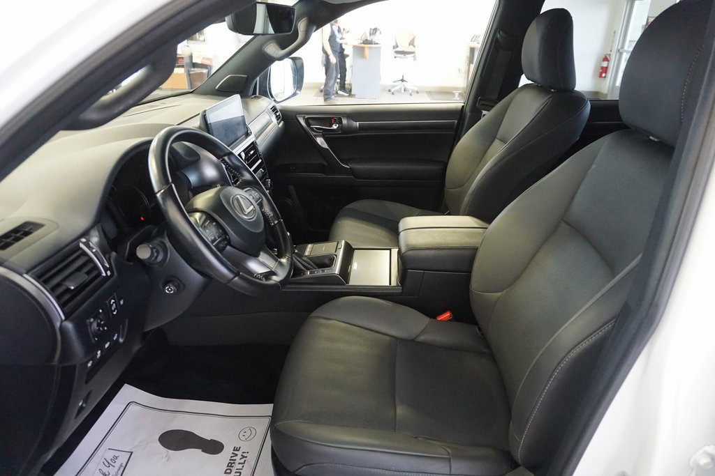 Used 2022 Lexus GX 460 w/ Black Line Special Edition image 22