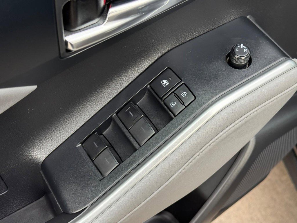 Used 2022 Toyota Highlander XLE image 20