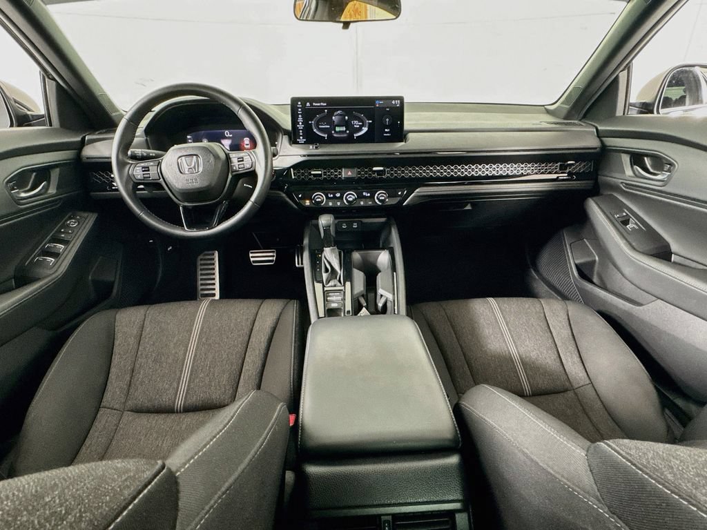 Used 2025 Honda Accord Sport image 28