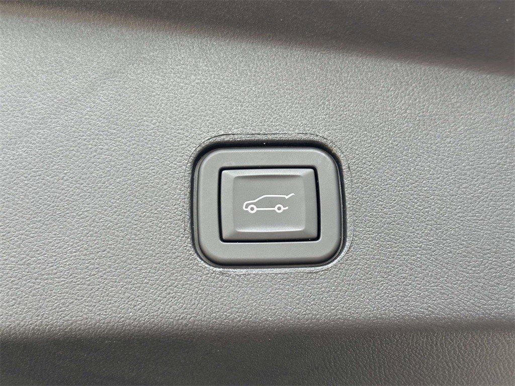 Certified 2024 Cadillac Lyriq Sport image 17