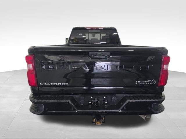 Used 2024 Chevrolet Silverado 3500 High Country w/ High Country Premium Package AWD/4WD image 5