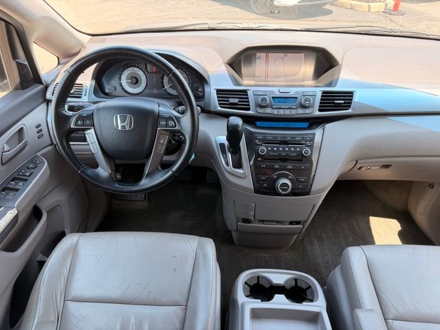 Used 2011 Honda Odyssey Touring Elite image 19