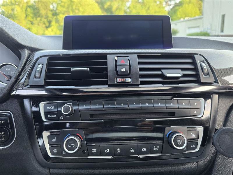 Used 2015 BMW M4 Coupe image 39