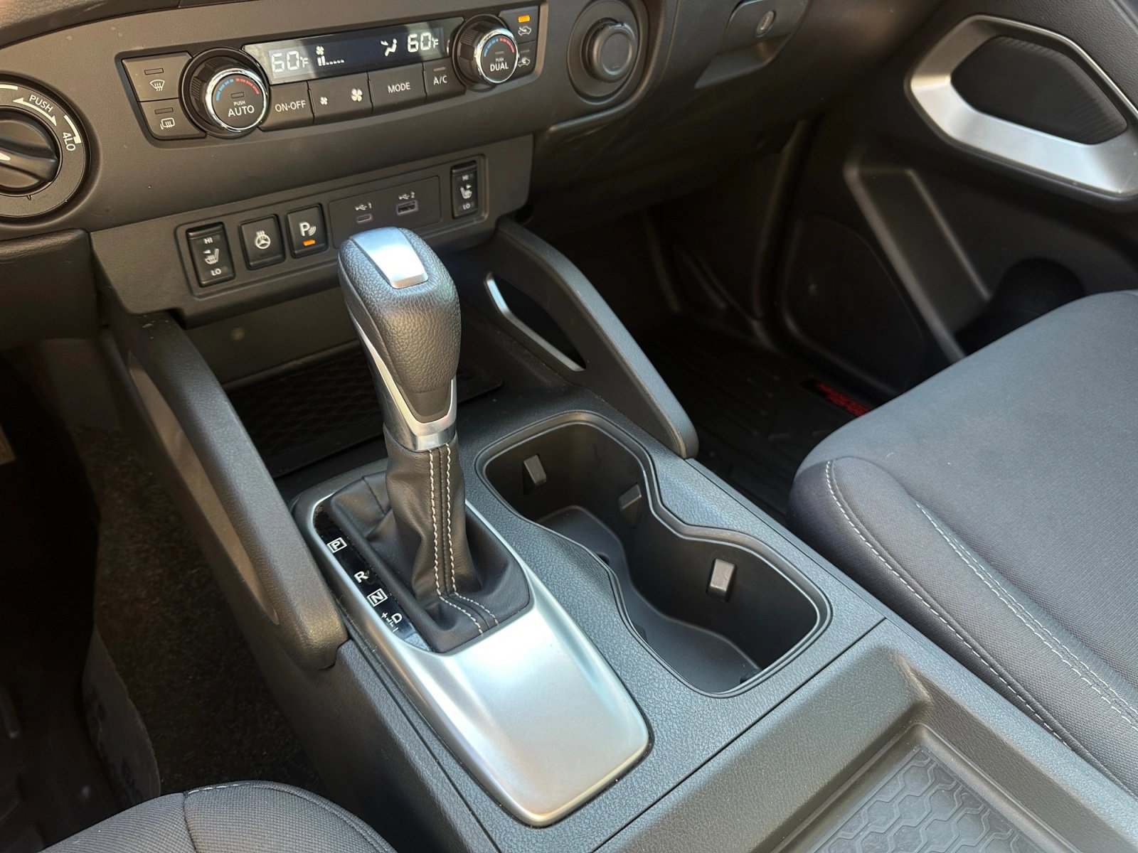 Used 2023 Nissan Frontier SV w/ SV Convenience Package AWD/4WD image 18