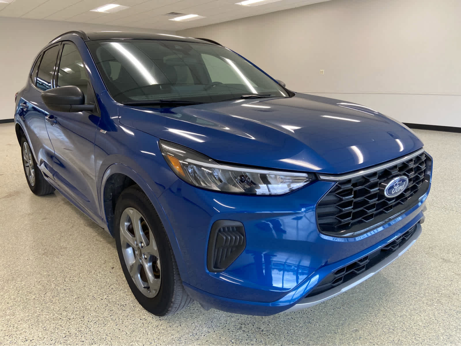 Used 2023 Ford Escape ST-Line w/ Tech Pack #1 image 5