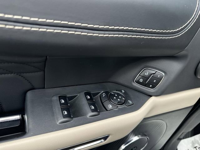 Used 2023 Ford Expedition Platinum image 24