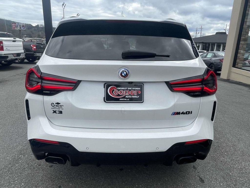 Used 2023 BMW X3 M40i image 3