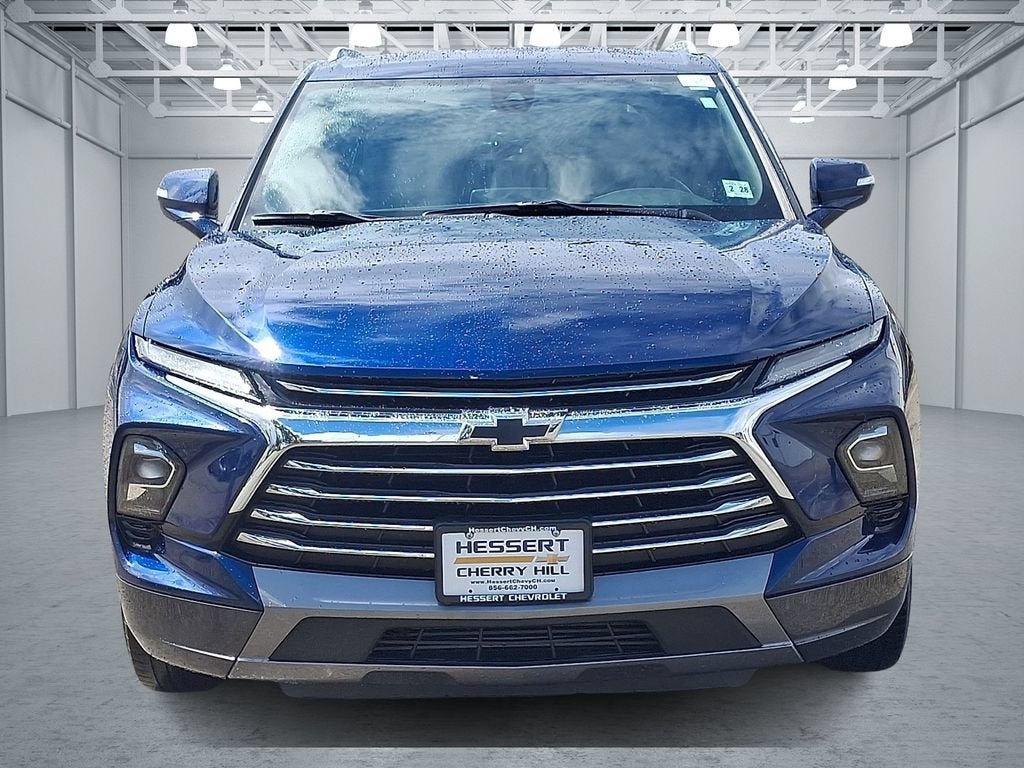 Certified 2023 Chevrolet Blazer Premier FWD image 3