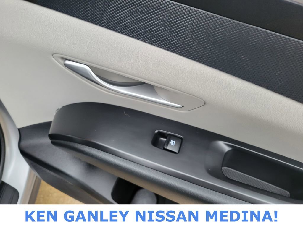 Used 2024 Hyundai Tucson SE image 45