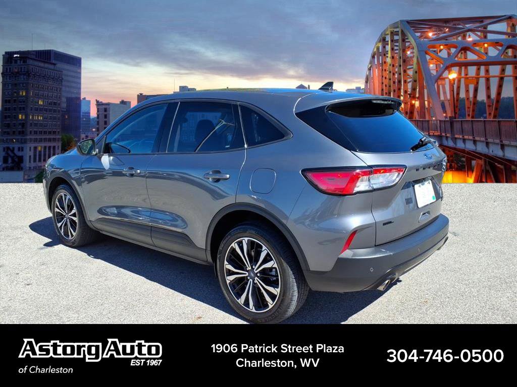 Used 2022 Ford Escape SEL w/ SEL Stealth AWD Package image 5