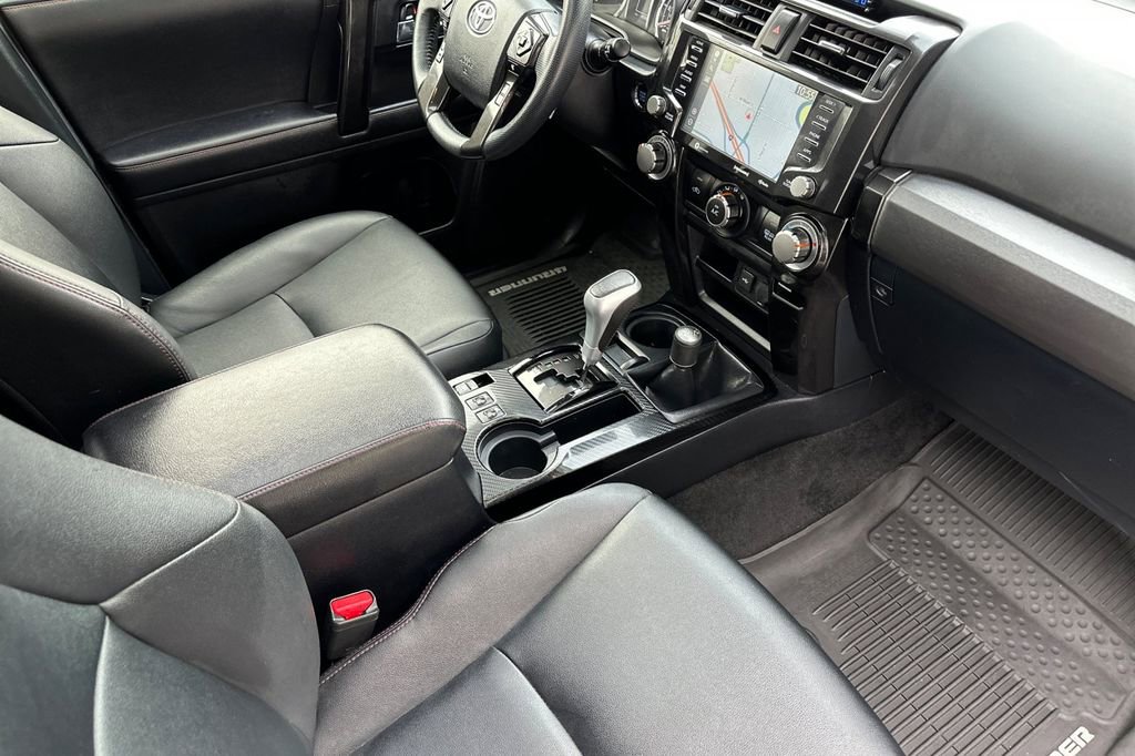 Used 2021 Toyota 4Runner TRD Off-Road Premium w/ Moonroof Package AWD/4WD image 16