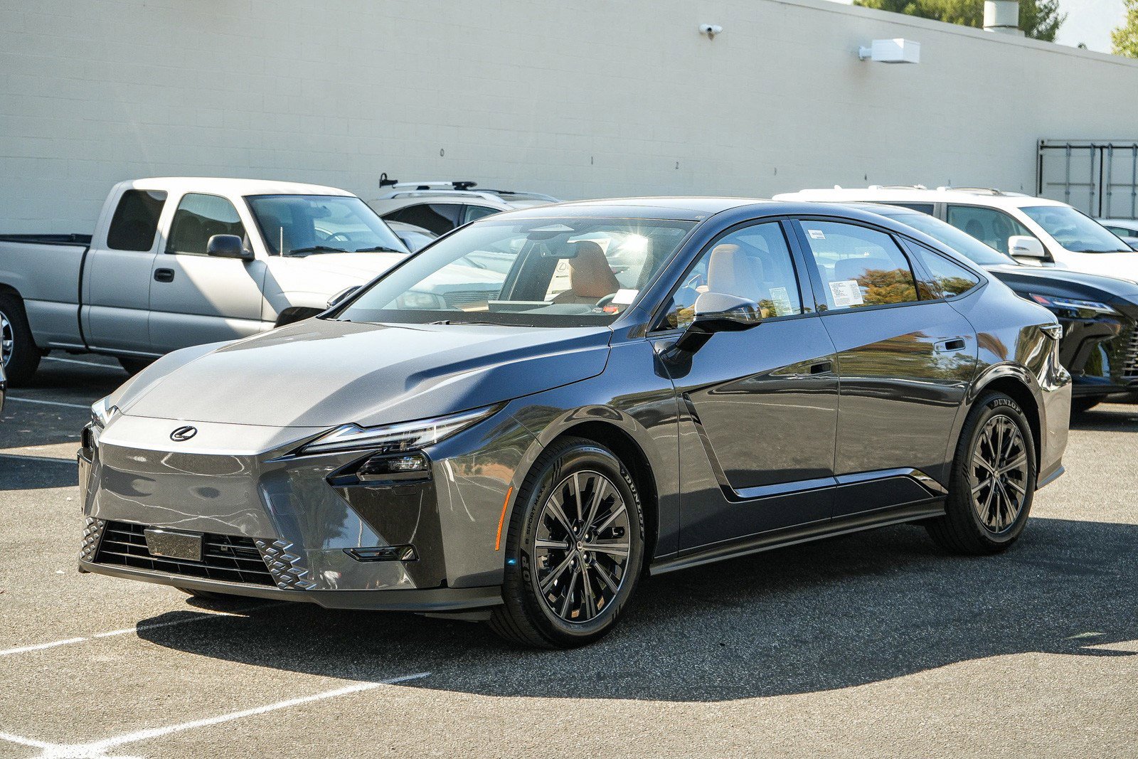 New 2026 Lexus ES 350e FWD image 3