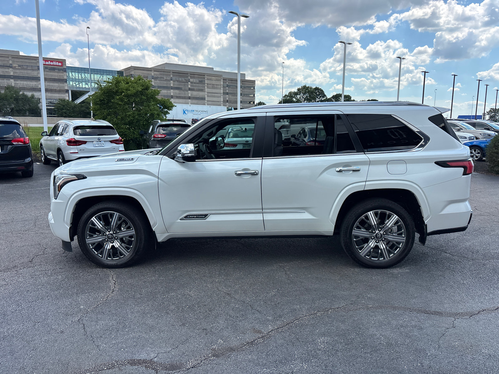 Used 2026 Toyota Sequoia Capstone AWD/4WD image 4