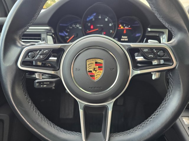 Used 2021 Porsche Macan image 37