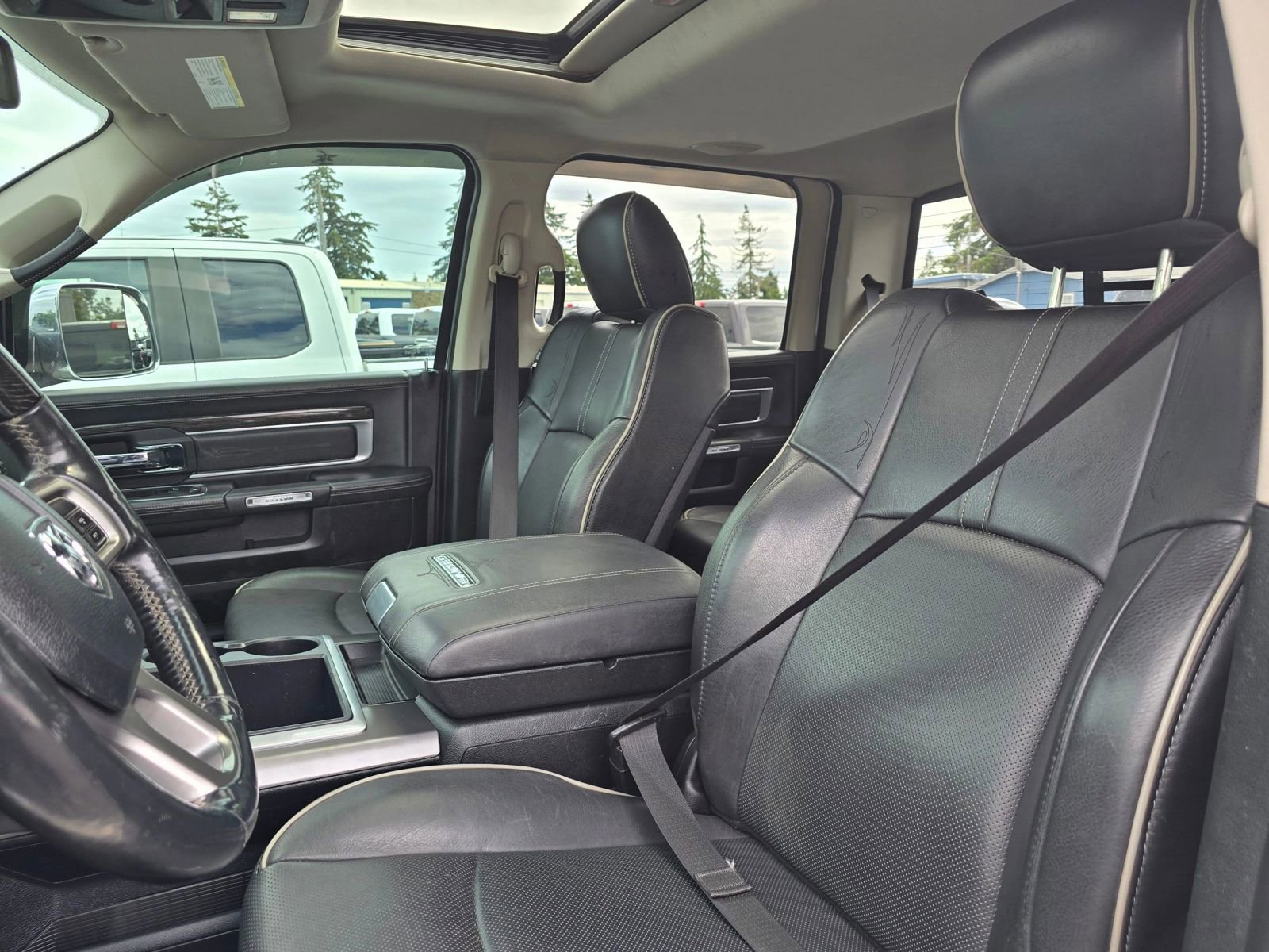 Used 2013 RAM 2500 Limited AWD/4WD image 22
