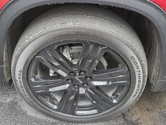 Used 2025 GMC Acadia Elevation w/ Elevation Premium Package image 9