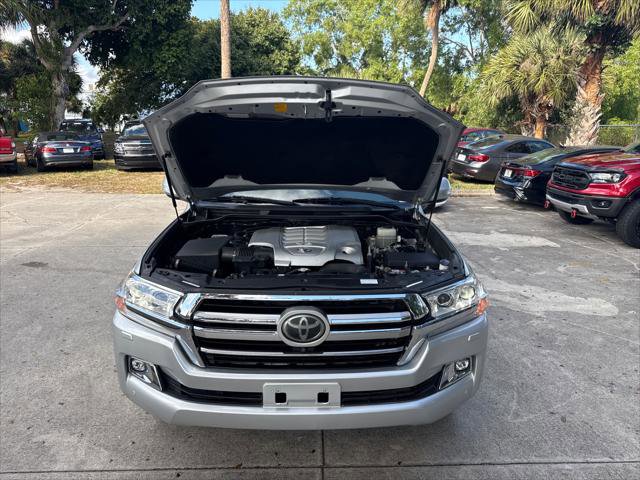 Used 2017 Toyota Land Cruiser AWD/4WD image 30