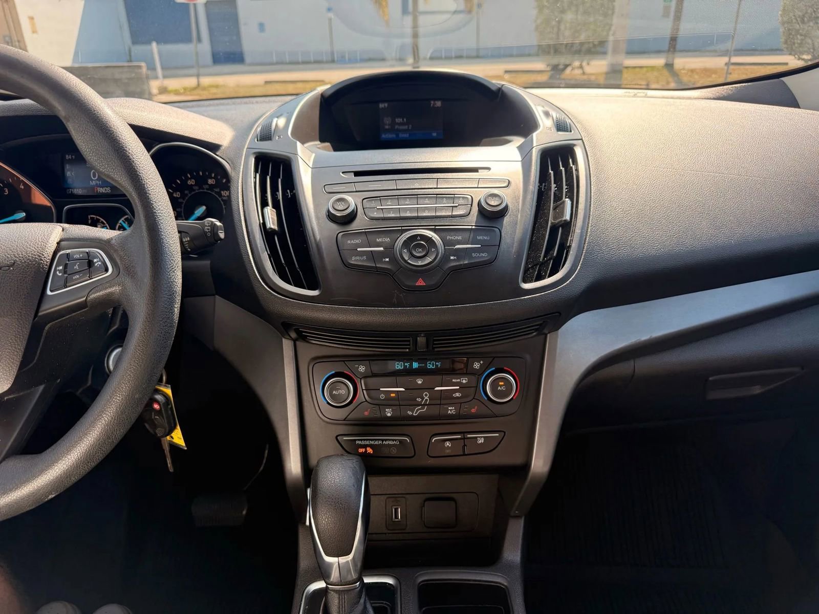 Used 2018 Ford Escape SE image 16