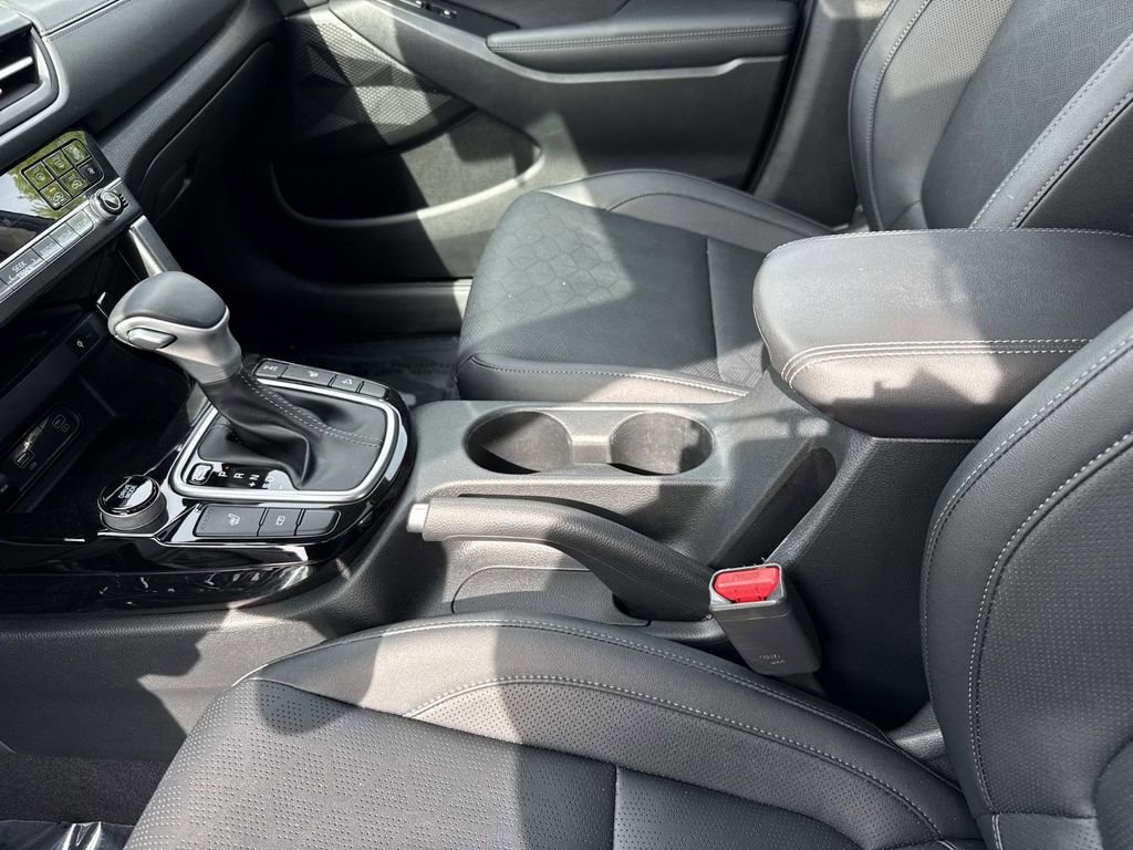 Used 2024 Kia Seltos EX AWD/4WD image 17