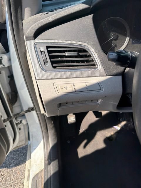 Used 2017 Hyundai Sonata SE FWD image 10