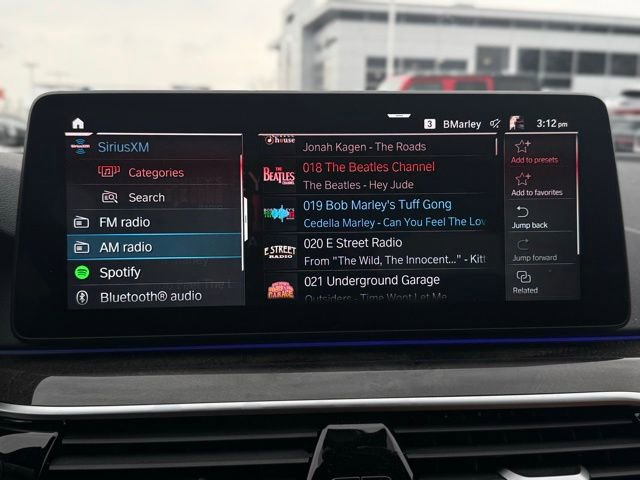 Used 2023 BMW 540i xDrive 540i xDrive w/ Premium Package image 36