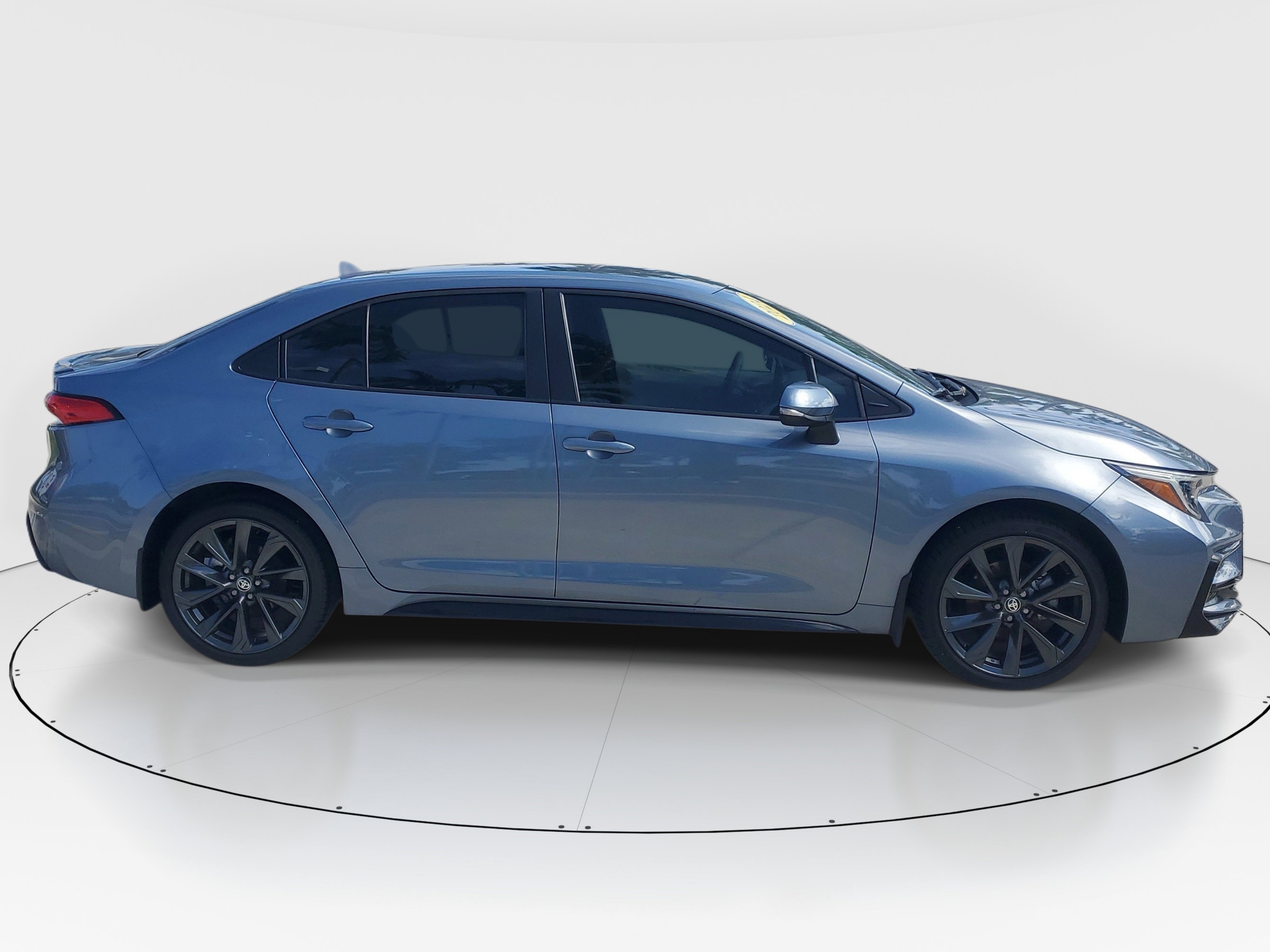 Certified 2024 Toyota Corolla SE FWD image 2