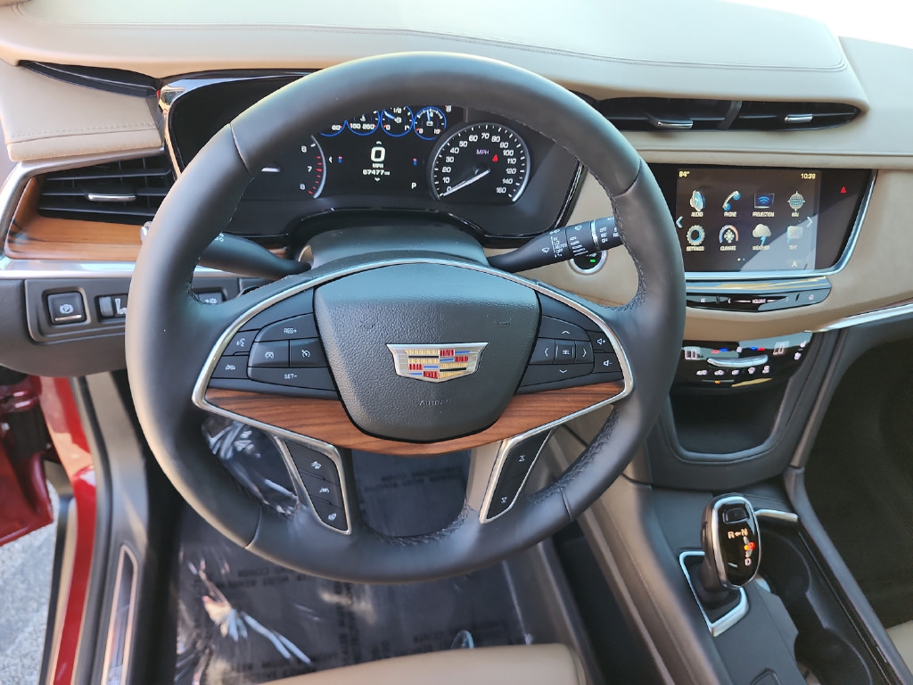 Used 2017 Cadillac XT5 Platinum AWD/4WD image 34
