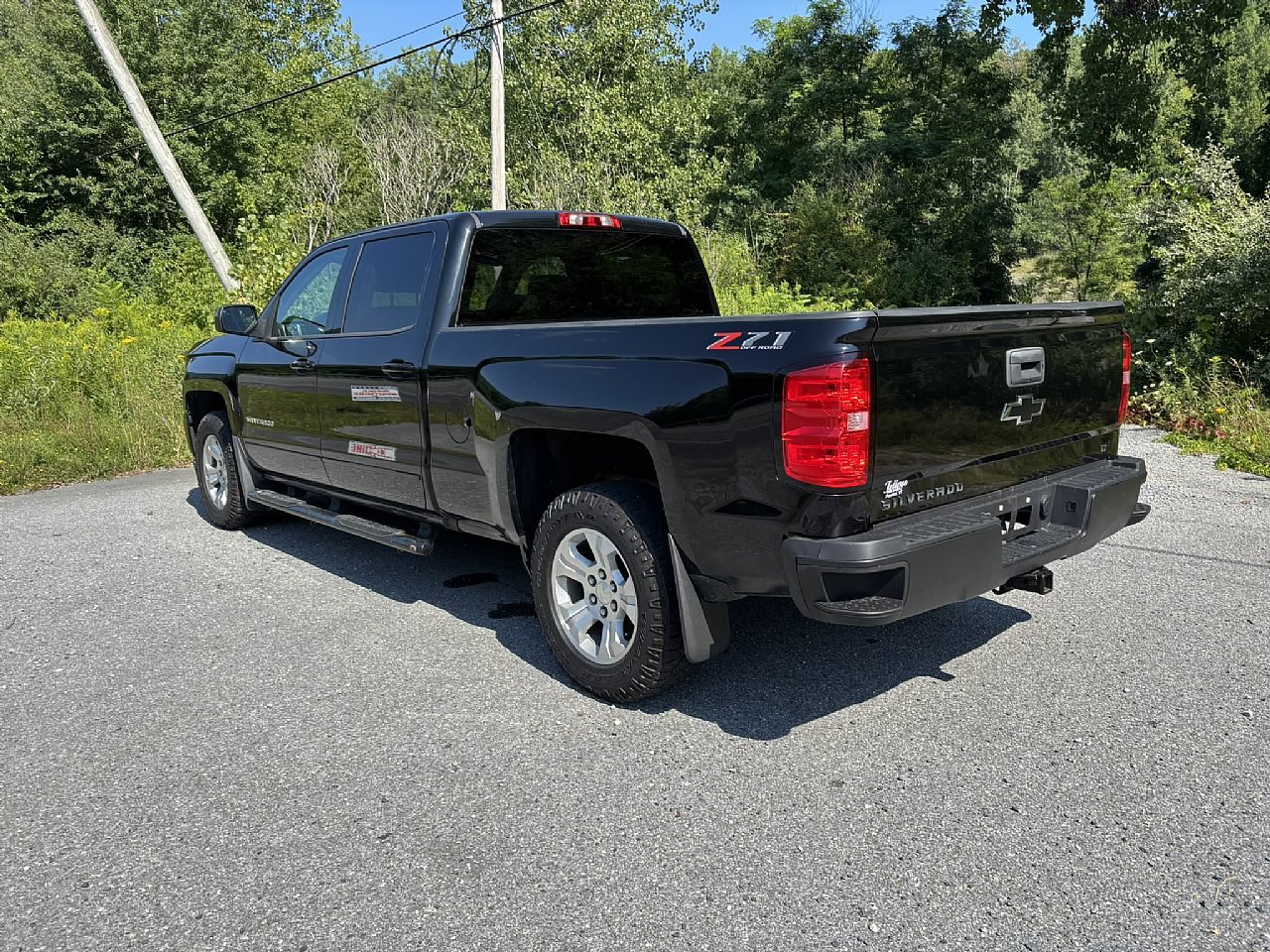 Used 2018 Chevrolet Silverado 1500 LT w/ All Star Edition AWD/4WD image 9