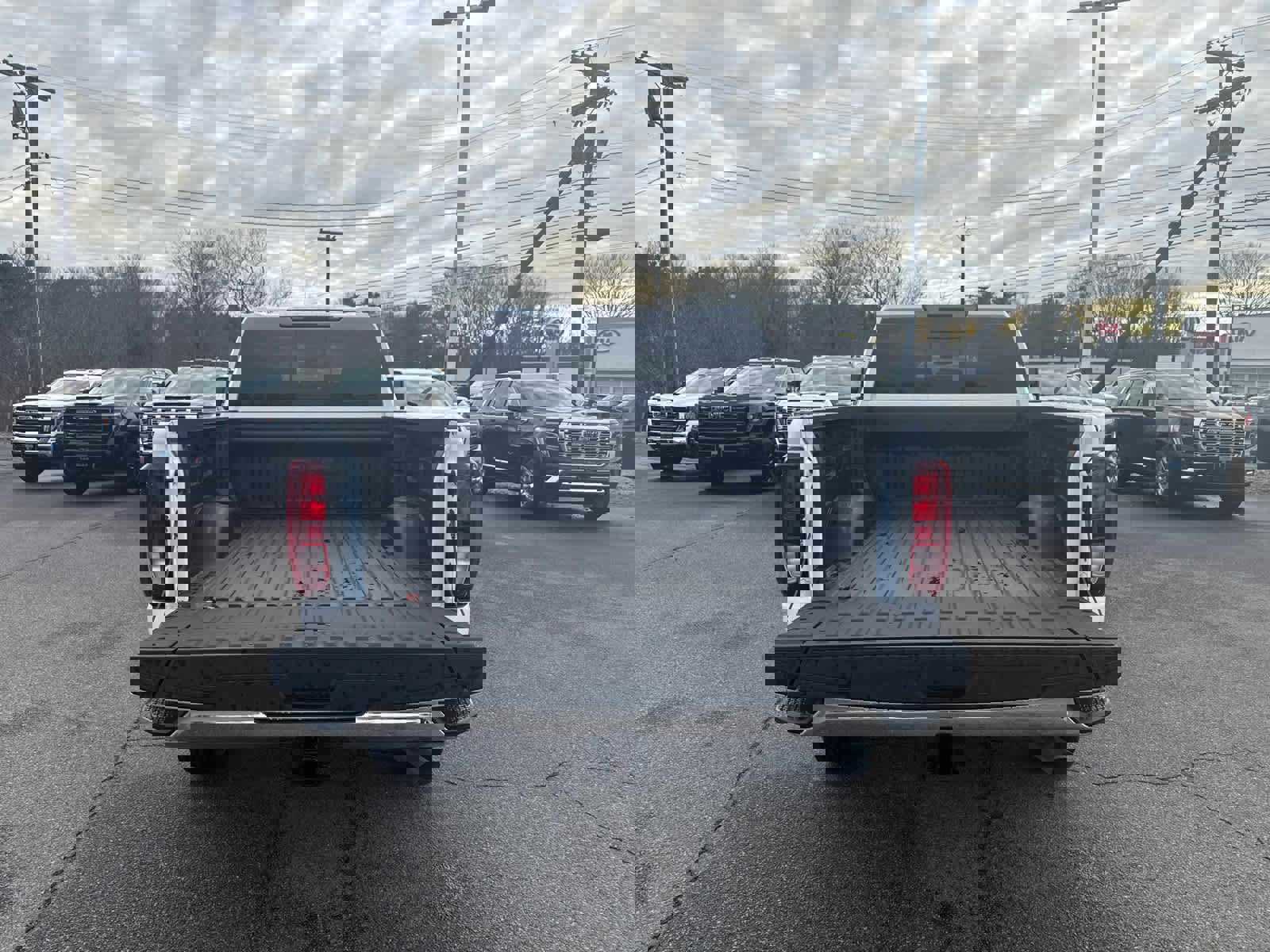 New 2026 GMC Sierra 2500 SLE w/ SLE Value Package; image 10