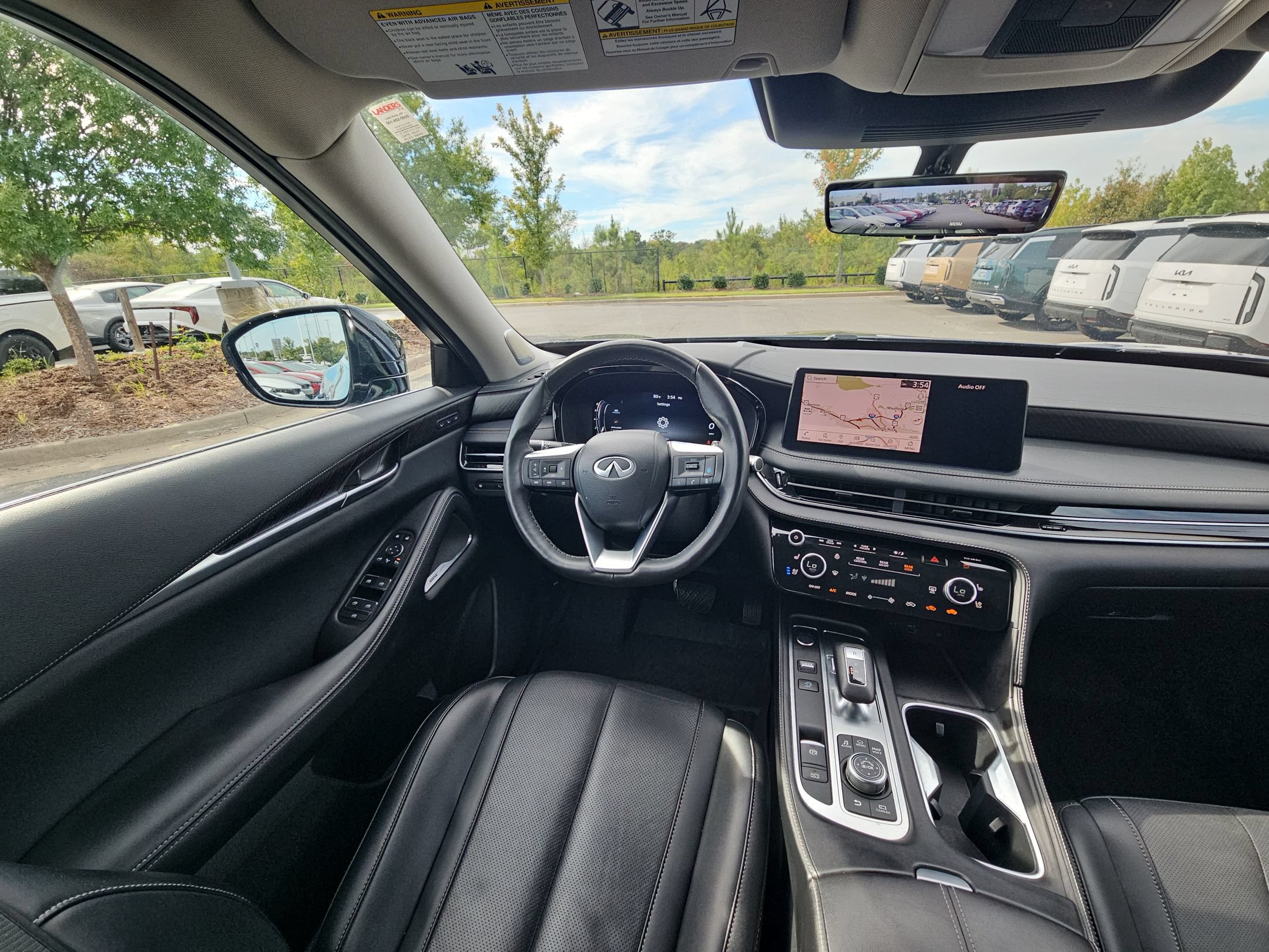 Used 2024 INFINITI QX60 Sensory w/ Vision Package AWD/4WD image 9